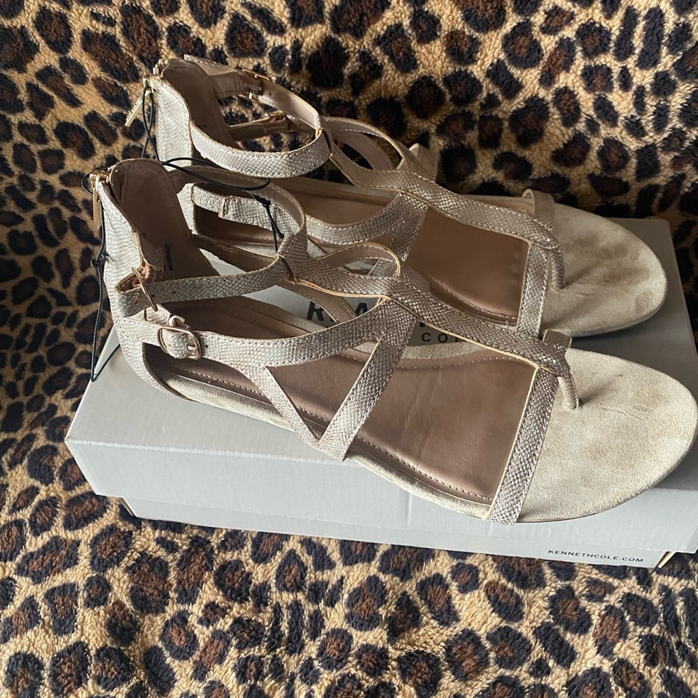 Kenneth Cole Reaction Metallic Gladiator Sandals 10 New in Box